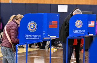 Τα 2/3 των Αμερικανών φοβούνται πολιτική βία μετά τις προεδρικές εκλογές