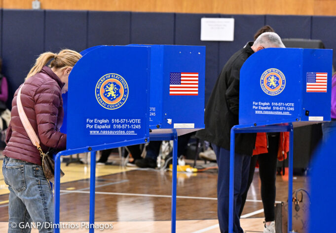 Τα 2/3 των Αμερικανών φοβούνται πολιτική βία μετά τις προεδρικές εκλογές