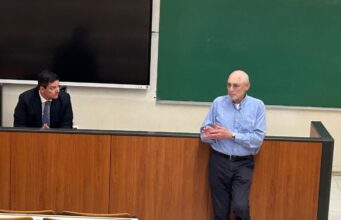 Εντονο ανταγωνισμό μεταξύ ΗΠΑ – Κίνας αλλά όχι πόλεμο, “βλέπει” για το μέλλον ο καθηγητής του Columbia, Andy Nathan