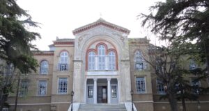 Δημοσίευμα για επαναλειτουργία της Θεολογικής Σχολής της Χάλκης