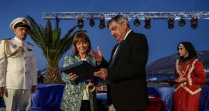 Η ΠτΔ Κατερίνα Σακελλαροπούλου ανακηρύχθηκε Επίτιμη Δημότης Κάσου – Επέτειος 200 χρόνων από το Ολοκαύτωμα της Ηρωικής Νήσου