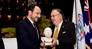 Με το Βραβείο «Σωκράτης» της ΑΗΕΡΑ τιμήθηκε ο Νίκος Χριστοδουλίδης