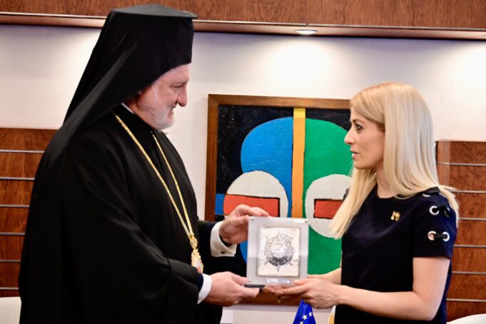 Συνάντηση Αρχιεπισκόπου Αμερικής με την Πρόεδρο της Βουλής των Αντιπροσώπων