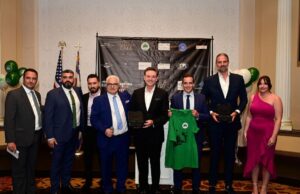 Η PanathaUSA τίμησε τον Ρικ Πιτίνο και τον Φραγκίσκο Αλβέρτη