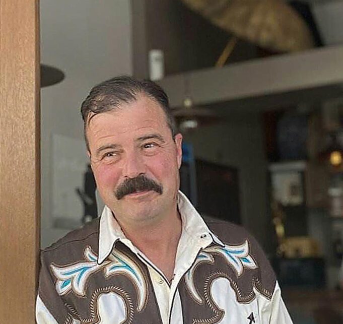 Explorations of Epirote Folk Music: An American Southerner in Northern Greece