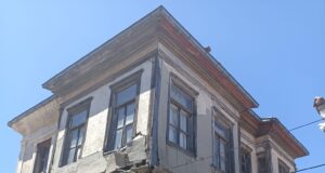 Καταρρέει το σπίτι του Ηλία Βενέζη στο μικρασιατικό Αϊβαλί