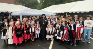 Metropolitan Apostolos Visits St. George’s Taste of Greece Festival