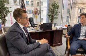 Αλέξης Γιαννούλιας: «Η ρητορική Τραμπ θέτει σε κίνδυνο ζωές στα εκλογικά κέντρα»