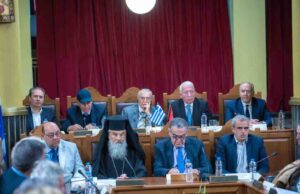 Two-day events on boosting Greek-Turkish relations held on Lesvos; businessman Rahmi Koç honored