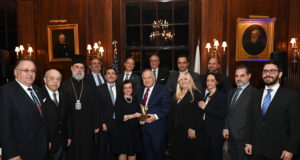 Το Κυπρο-Αμερικανικό Επιμελητήριο τίμησε τον Φίλιπ Κρίστοφερ