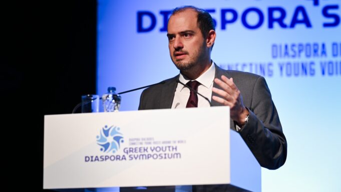 Γ. Κώτσηρας: Διαμορφώνουμε από κοινού τις πολιτικές του μέλλοντος για τις νεότερες γενιές του Ελληνισμού