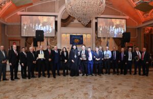 Βραβεία και Υποτροφίες από το Φιλανθρωπικό Ιδρυμα του Pan Gregorian