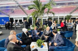 Cyprus President meets with Turkish President on sidelines of Summit in Budapest