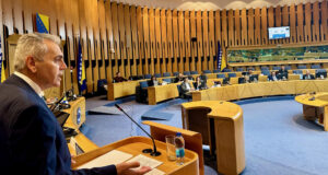 M.Χαρακόπουλος: Η επιμονή στην woke κουλτούρα επηρέασε και τις αμερικανικές εκλογές