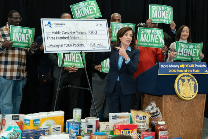 Hochul Proposes Inflation Refund Checks for 8.6 million New Yorkers