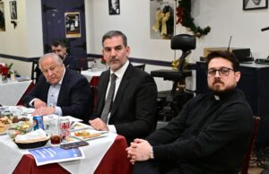 Η Επιτροπή Παρέλασης απαντά για Τελετάρχες και προσκλήσεις