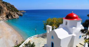 Η Κάρπαθος στα 10 πιο ενδιαφέροντα μέρη του κόσμου για διακοπές το 2025