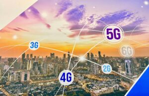 Από το πρώτο «Merry Christmas» του 1992 στα 25 και άνω δισ. SMS σήμερα