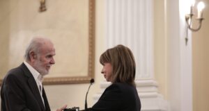 Υστατο Χαίρε στον ποιητή Μιχάλη Γκανά