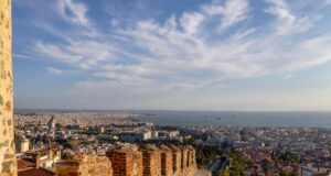 Γιατί καθυστερεί η κατασκευή κινηματογραφικών πλατό στη Θεσσαλονίκη – Τι λένε επενδυτής και “Enterprise Greece”