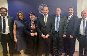 Συνάντηση αντιπροσωπείας της Πα.Δ.Ε.Ε. με τον Υφυπουργό Εξωτερικών, Γιώργο Κώτσηρα