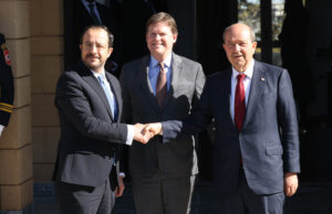 Cyprus President and Turkish Cypriot leader to have new meeting on crossing points