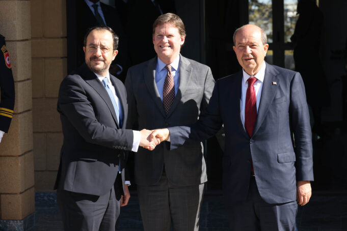 Cyprus President and Turkish Cypriot leader to have new meeting on crossing points