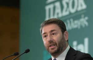 Low wages, high living costs and housing crisis deter Greeks abroad from returning, Androulakis says