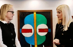 Η Πρόεδρος της Βουλής των Αντιπροσώπων δέχθηκε την Πρέσβειρα των Η.Π.Α.