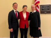 Goodlander και Χαριδόπουλος υποδέχθηκαν στο Καπιτώλιο την Πρέσβυ Αικ. Νασίκα