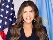 Η Γερουσία επικύρωσε τον διορισμό της Κρίστι Νόεμ στο Υπουργείο Εσωτερικής Ασφάλειας