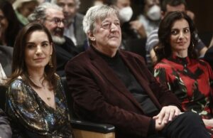 Stephen Fry urges return of Parthenon Sculptures to Greece