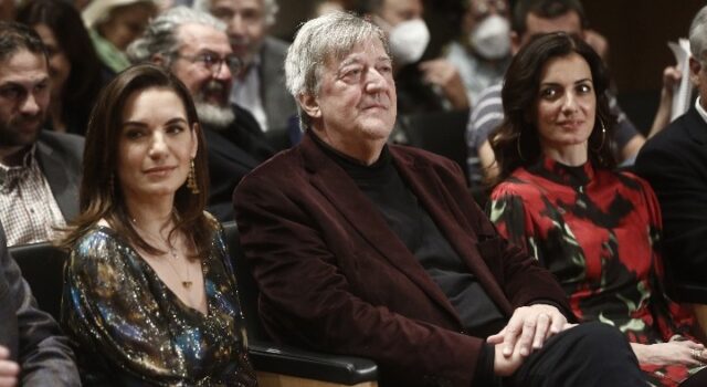 Stephen Fry urges return of Parthenon Sculptures to Greece