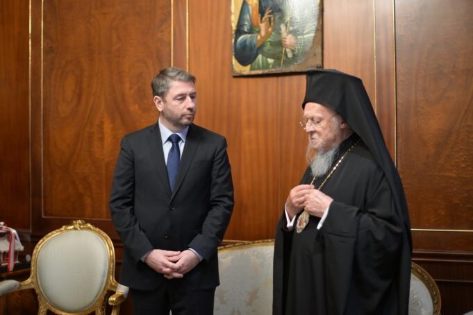 Με τον Οικουμενικό Πατριάρχη συναντήθηκε στο Φανάρι ο Ν. Ανδρουλάκης
