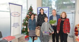 Χριστουγεννιάτικη διανομή Ιδρύματος Ελληνικής Συμπαράστασης
