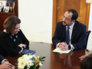 Η Ντι Κάρλο συζήτησε στην Κύπρο την προετοιμασία της άτυπης διευρυμένης συνάντησης, είπε ο ΟΗΕ