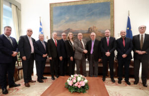 Αντιπροσωπεία της AHEPA στη Βουλή των Ελλήνων