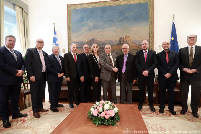 Αντιπροσωπεία της AHEPA στη Βουλή των Ελλήνων