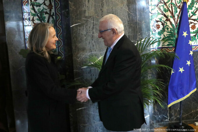 Parliament President Kaklamanis meets with US Embassy Chargé d’Affaires Olson