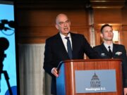 Ν. Δένδιας: Τη συνέχιση της εμβάθυνσης των αμυντικών δεσμών Ελλάδας-ΗΠΑ υπογράμμισε από το Συνέδριο των Δελφών