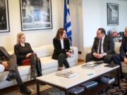 Tourism Min Kefalogianni meets with Cyprus’ Koumis to discuss bilateral cooperation