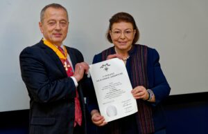 Με τον Ταξιάρχη του Τάγματος του Φοίνικα τιμήθηκε ο Μάθιου Μπογδάνος