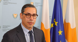 Στην Αθήνα για την Τριμερή Συνάντηση Ελλάδος-Κύπρου-Ισραήλ ο Κ. Κόμπος