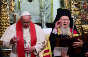 Αναμένοντας τον Πάπα Λέοντα στο Φανάρι: τα βήματα μιας διαρκούς προσέγγισης