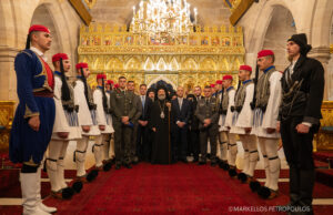 Ο Αρχιεπίσκοπος Μακάριος καλωσόρισε τους Εύζωνες στο Σύδνεϋ