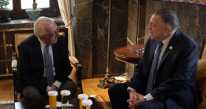 Συνάντηση του Προέδρου της Βουλής των Ελλήνων με τον Πρόεδρο της ΠΑΔΕΕ