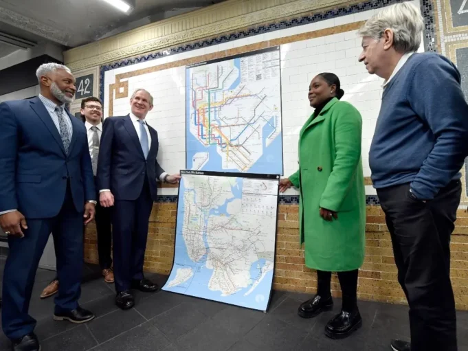 MTA Unveils First Fully Redesigned Subway Map in Half a Century