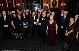 Στον πρέσβη Γιώργο Τσούνη απονεμήθηκε το 30ο Φειδιππίδειο Βραβείο του COSMOS FM