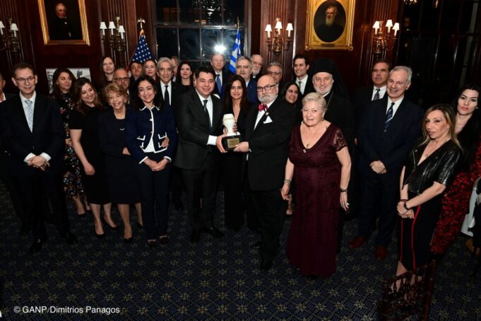 Στον πρέσβη Γιώργο Τσούνη απονεμήθηκε το 30ο Φειδιππίδειο Βραβείο του COSMOS FM
