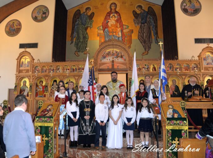 Λαμπρή γιορτή για την 25η Μαρτίου από το Ελληνικό Σχολείο του Αγίου Δημητρίου